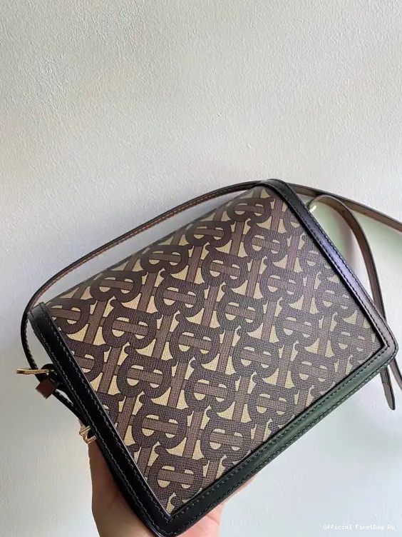 Official FirstBag Ru Leather BURBERRY Grace Bag Small 0525